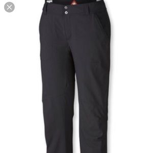 Columbia Omni-Shade Hiking/Travel Pants, 8 Black